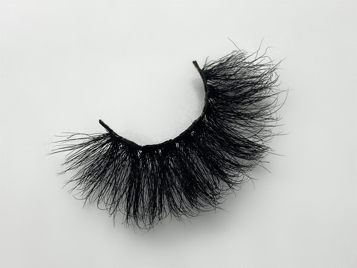 “TAMERA” strip lash - Jasmine Nakea